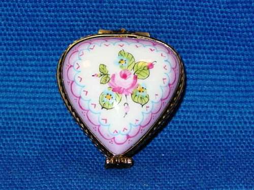 SMALL PINK HEART